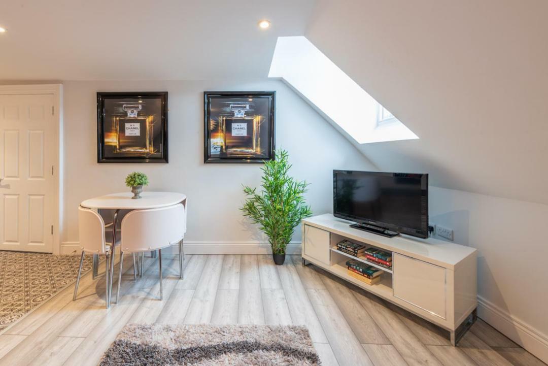 Diamond House Apartments Londonderry ภายนอก รูปภาพ