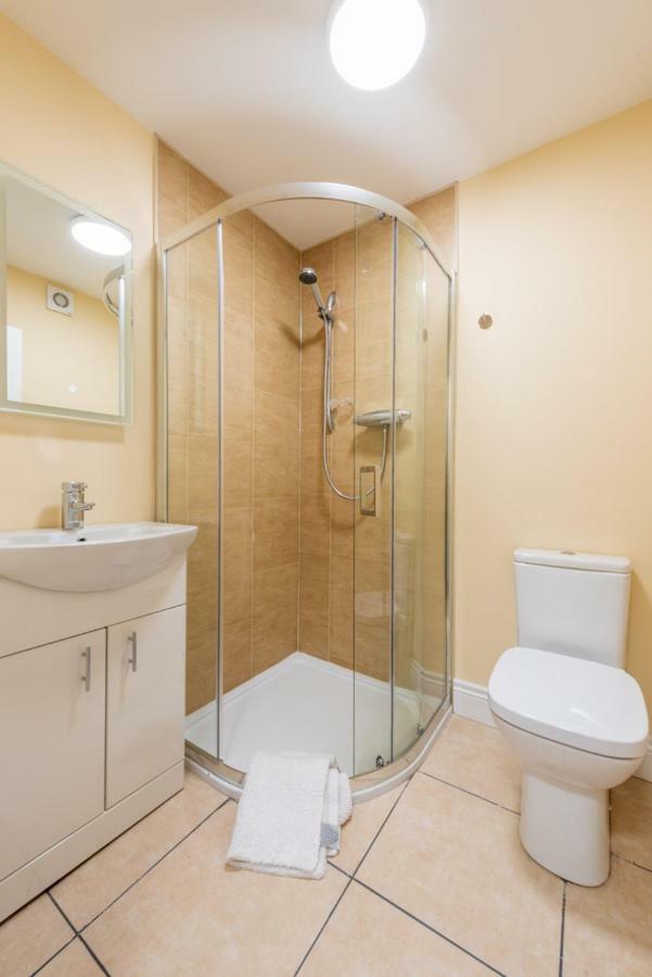 Diamond House Apartments Londonderry ภายนอก รูปภาพ