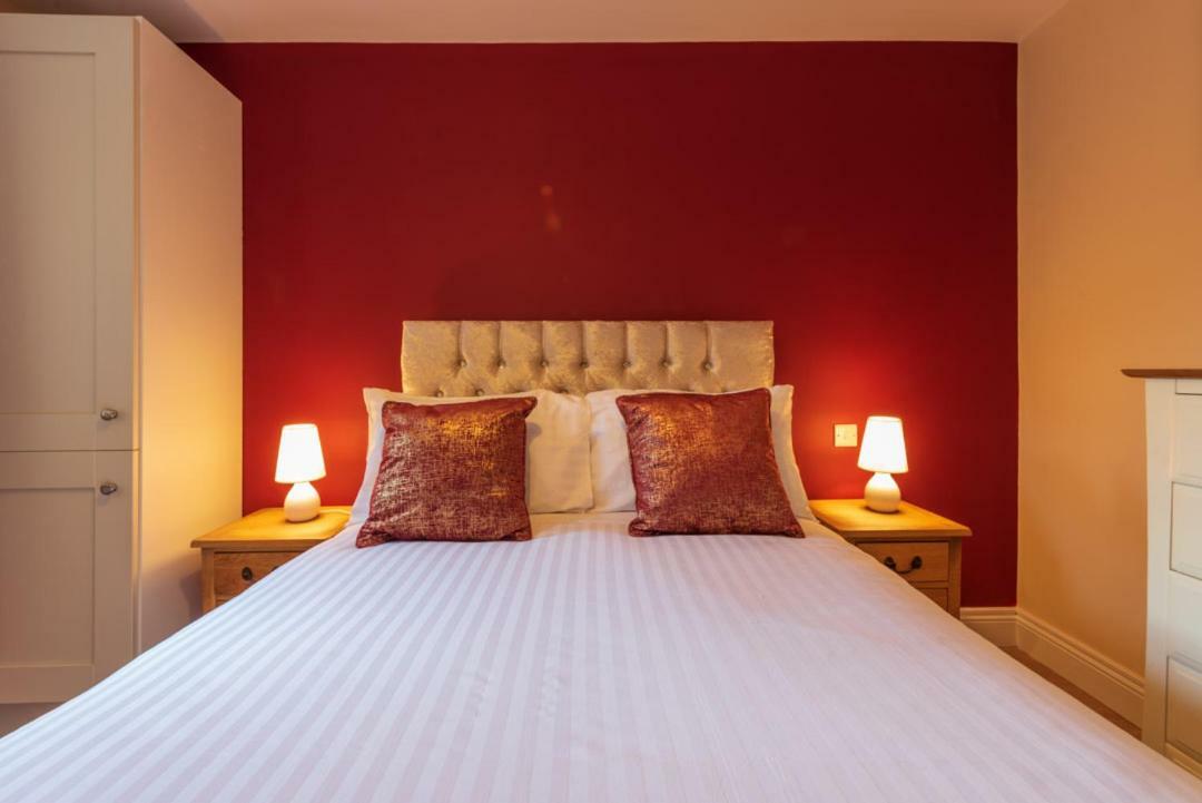 Diamond House Apartments Londonderry ภายนอก รูปภาพ